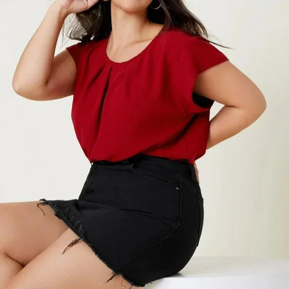 SHEIN Plus Fold Pleated Solid Top in Burgundy, Size 2XL UK 20 - Picture 2 of 4